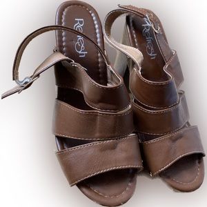 Refresh Rosey Wedge Heel